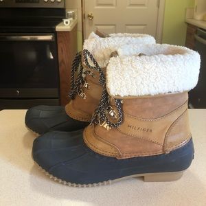 Tommy Hilfiger duck boots